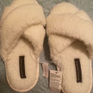 White fluffy slippers banana republic size small